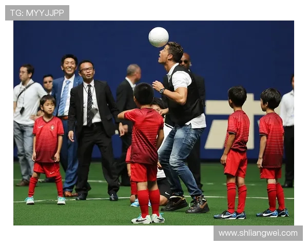 外国足球明星齐聚一堂展现技艺激情碰撞精彩赛事回顾